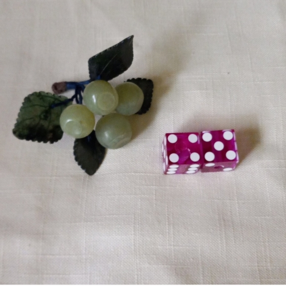 10 Green 💚 vintage jade and soapstone grape clusters - Picture 10 of 12